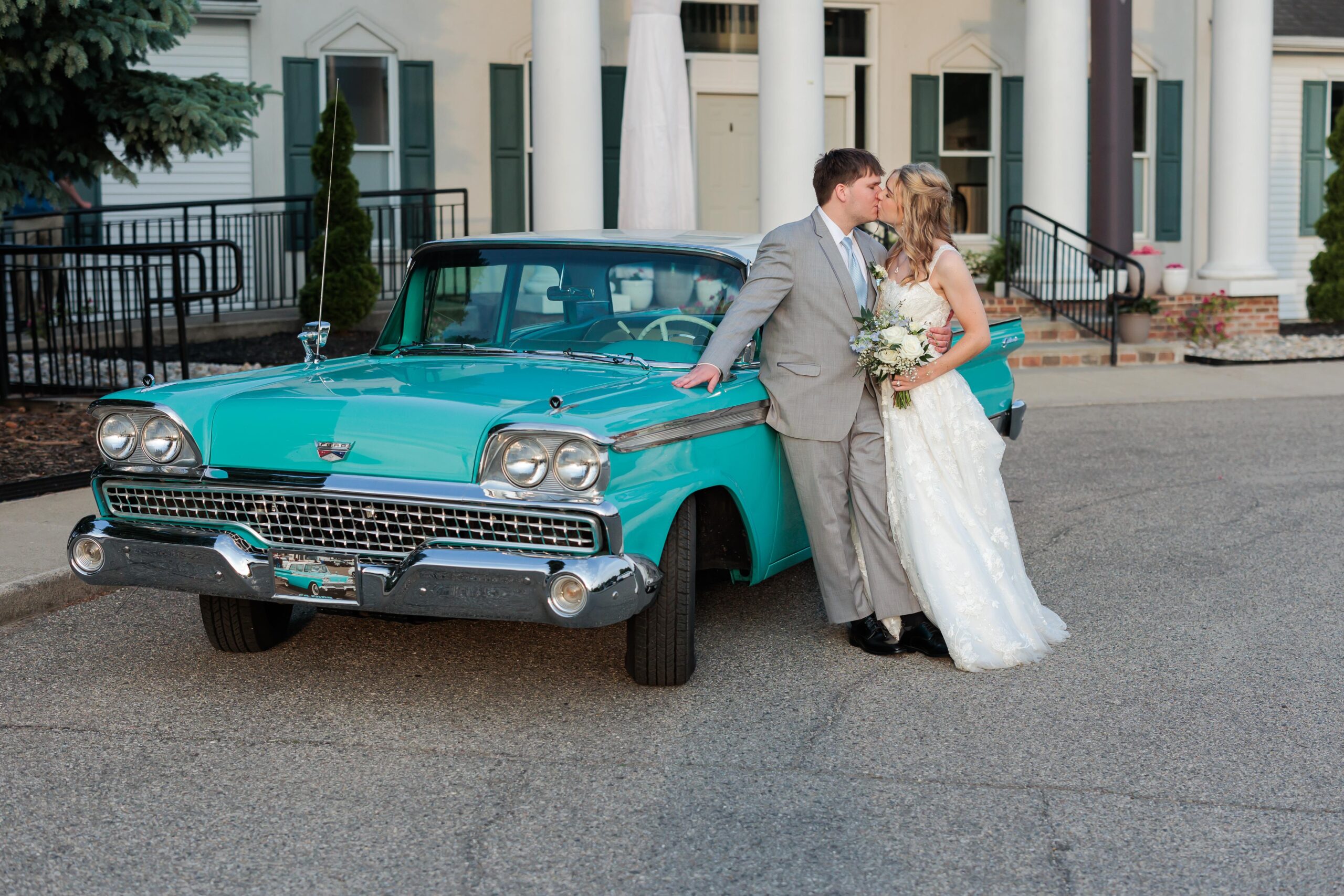 Ryan&MaddieWeddingDay-1126